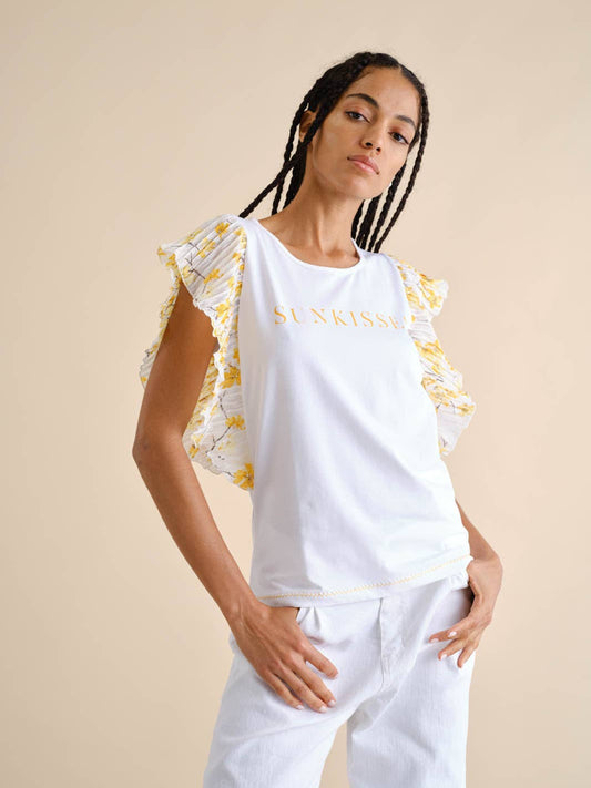T-shirt with pleated sleeves