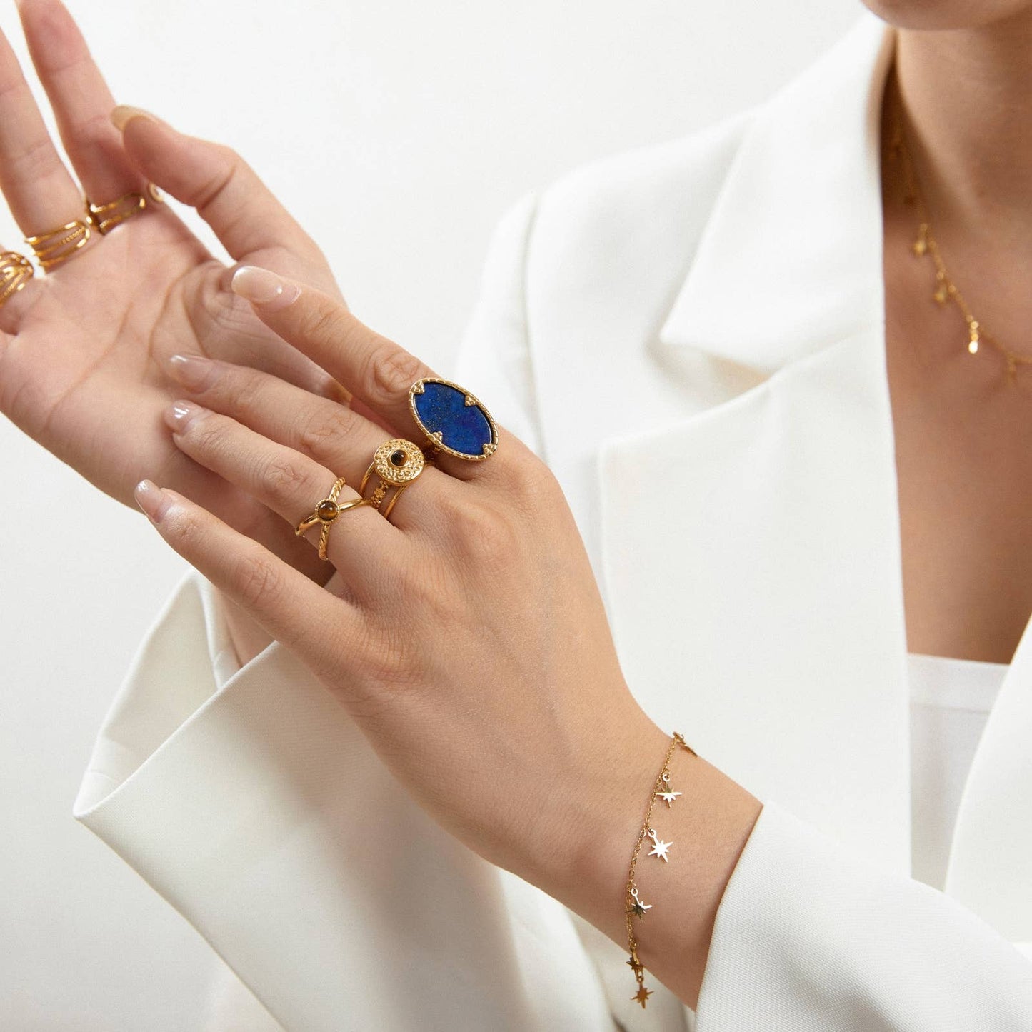 Anillo con una piedra - Nora
