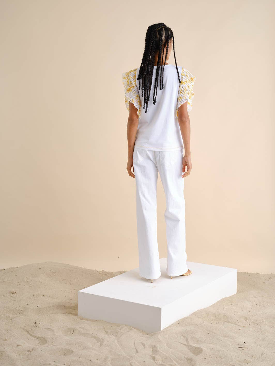 T-shirt with pleated sleeves