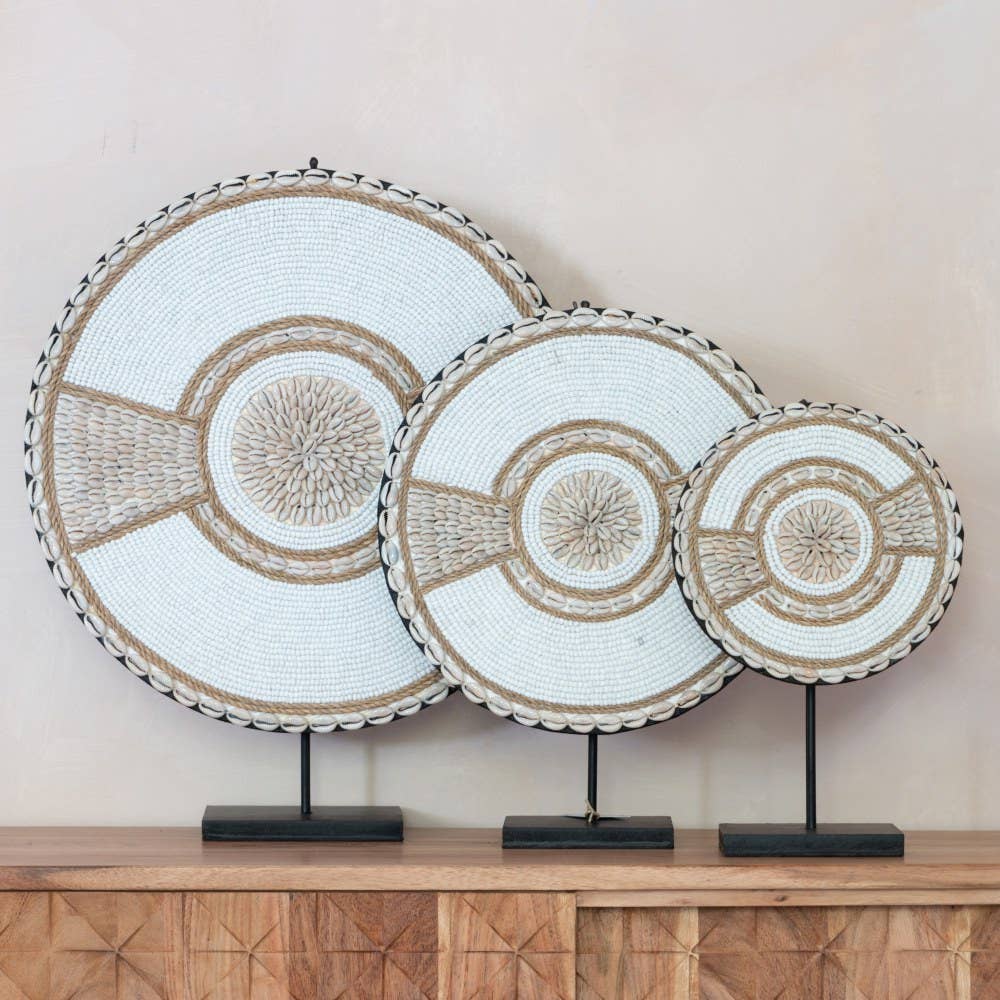 White shell decoration M